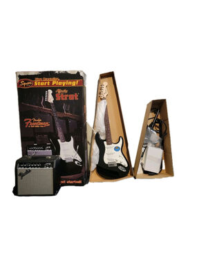 Fender Squier Affinity Series Strat Frontman 15 Watt Guitar Amp Stand & Manual